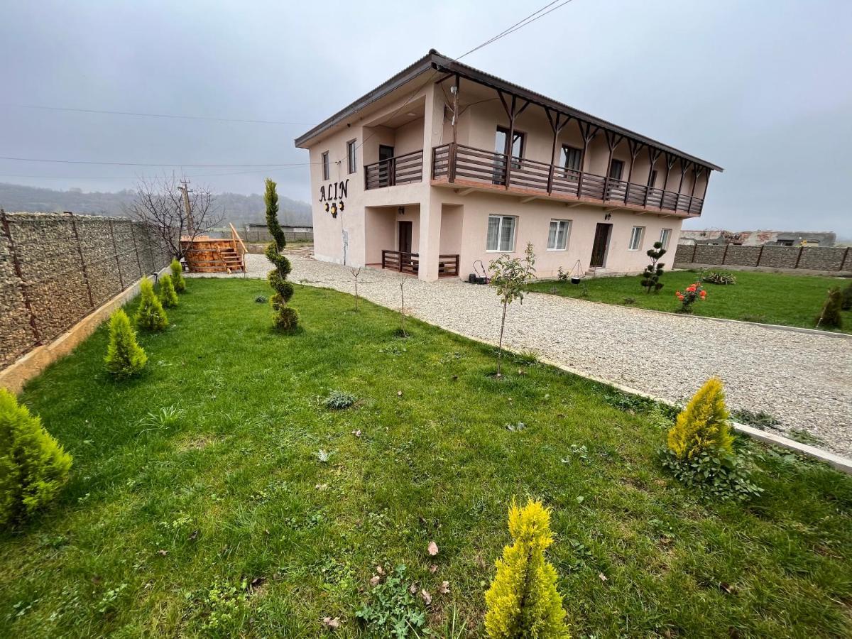 Pensiunea Alin Hotel Sisesti  Exterior photo
